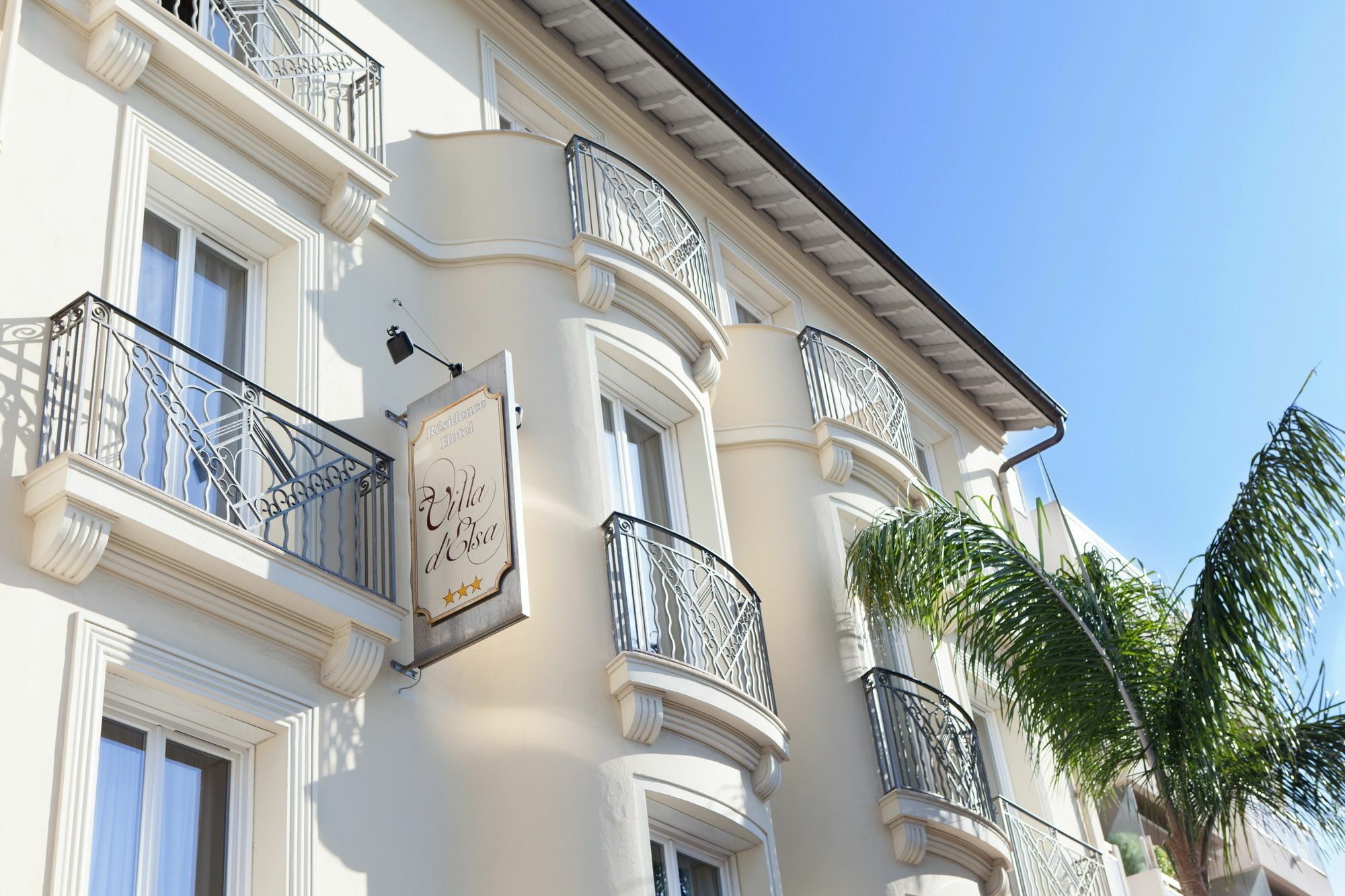 Hotel Villa D'Elsa Juan-les-Pins Exterior photo
